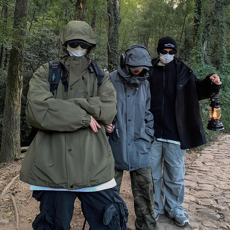 メンズ3イン1防水防風ジャケット秋用トレンディなマウンテンアウトドアスタイル四川西部旅行に最適