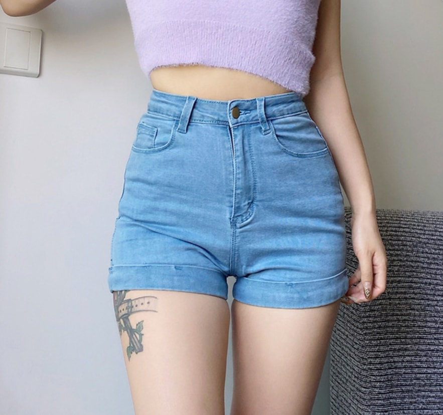 ボトムス パンツ Gパン ズボン デニムパンツ ミニ ミニ丈 ショート ショート丈 スリム タイト 細身 スマート ファスナー ポケット ハイウエスト 前開き 伸縮性 デニム ブルーデニム