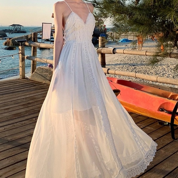 レディース ワンピース キャミワンピー ロング マキシ フレア Aライン 背中開き フェミニン バッククロス レース リボン ウエストマーク ハイウエスト 透け感 切り替えデザイン ドッキング