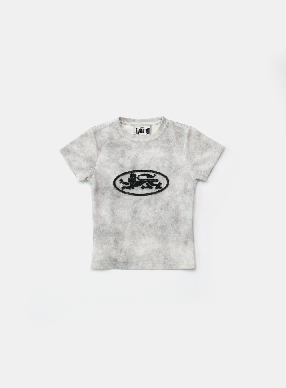 【BADBLOOD】 LION PATCH SHORT SLEEVE SLIM FIT : WASHED WHITE