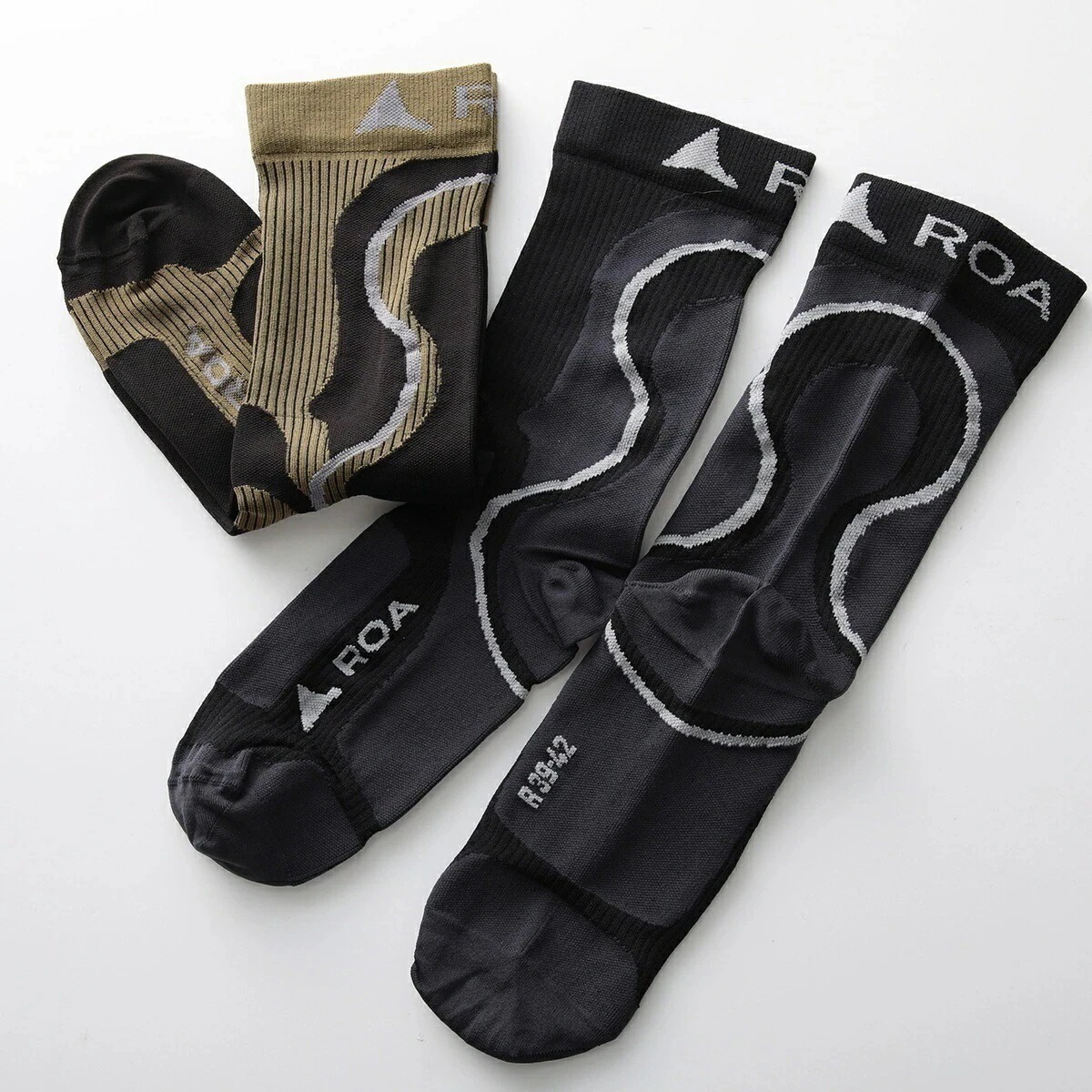 ROA ロア ソックス Technical Socks テクニカル RBMW0411YA54 メンズ 靴下 ロゴ グラフィック カラー2色