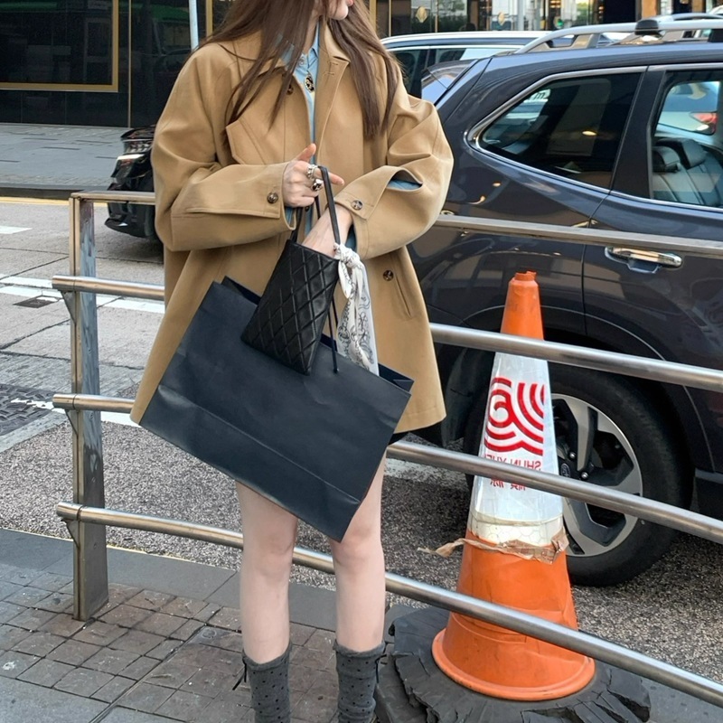 トロント絵本ブラウンショートパーカー綿襟ポケットデザインモダンコートラッシュ