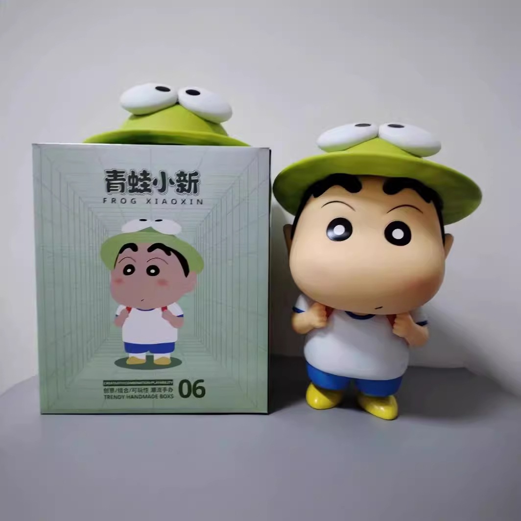 【配送料無料】 カエルクレヨンしんちゃんフィギュアフィギュアフィギュアオフィスデスクトップリビングテレビキャビネットアクセサリー超大型置物人形