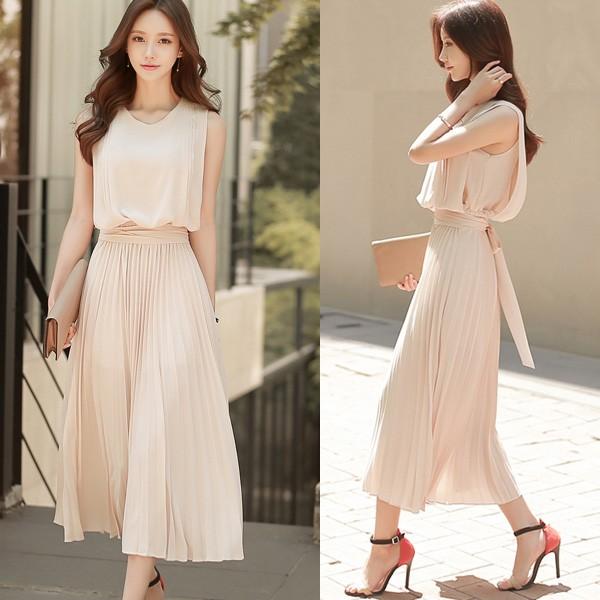 大人優美なラインが実現する繊細プリーツフレアー　 ロングワンピース レディース Aライン 30代 パーティマキシワンピース マキシ丈ワンピース