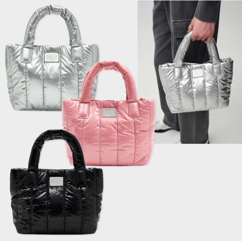 CLASSIC LOGO GLOSSY PADDING BAG