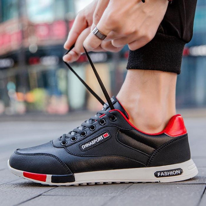 スニーカー メンズ 黒 カジュアルシューズ 靴 ハイカット ウォーキングシューズ くつ スポーツ 運動 おしゃれ シンプル 通気性 軽量 疲れない 紳士 春秋冬