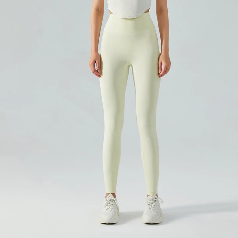 女性のシームレスなトレーニングレギンス,20色のスポーツレギンス,伸縮性のあるナイロン,パッド入り,ヨガの残留物なし Milk Cafe White M