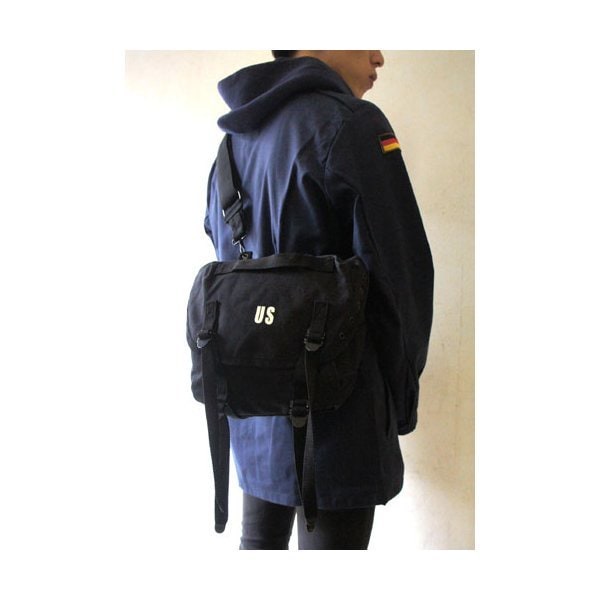 米軍 M1961キャンパス上着留めコンバットバッグ B S132YN ブラック [ レプリカ ]