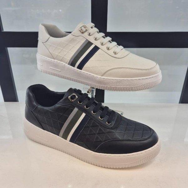 HC11 牛革 男性用 E6N9U51V3W (33650731)