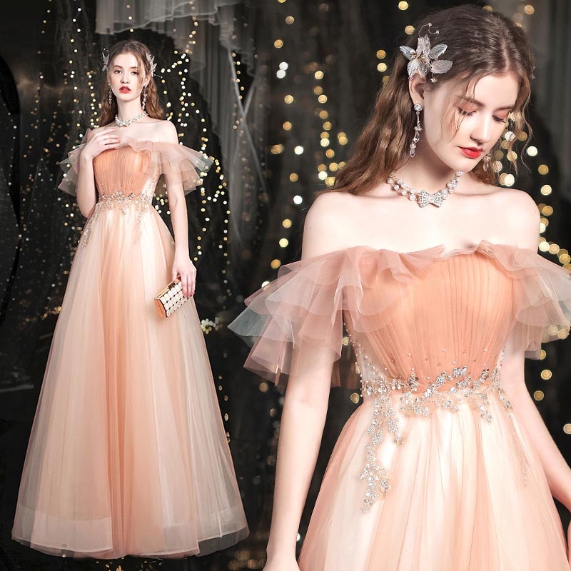 Aラインのオフショルダーカラードレス 豪華な会場でも映える大人なドレス カラードレス パーティードレス オフショルダー トレーンタイプ Aライン 編み上げタイプ ピンク カラードレス ウエディングドレ