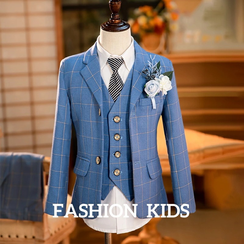 超人気,高評価!!紳士服 ブルー チェック柄スーツ キッズスーツ 子供スーツ 子供服 男の子スーツ お揃い ジャケット パンツ シャツ ベスト 蝶ネクタイ ネクタイ ブローチ 礼服 入学式 卒業式 七