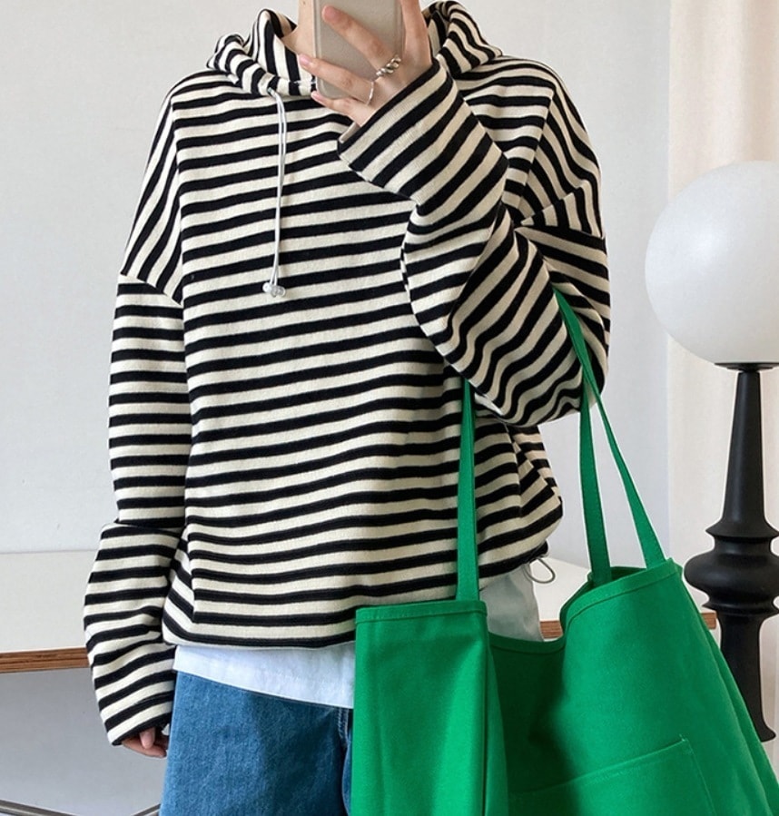 トップス デート モテアイテム プルオーバー パーカー 長袖 フード付き 厚手 可愛い きれいめ 上品 おしゃれ かっこいい 可愛い ラブリー キュート ガーリー クール モード系 セクシー