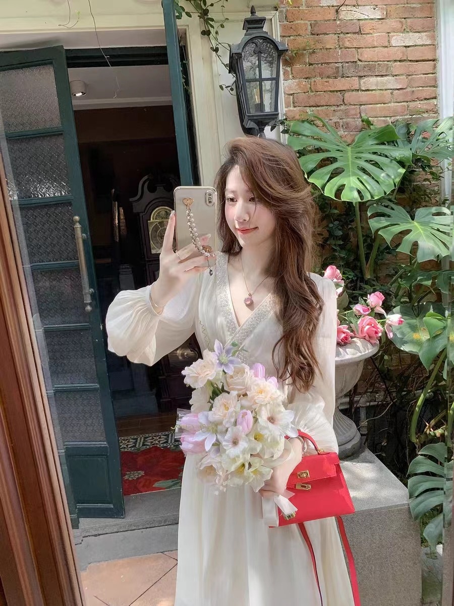 魚うさぎフレンチスモールフレグランスドレス女性の春と秋の高品質妖精白シフォンインナースカート底G61