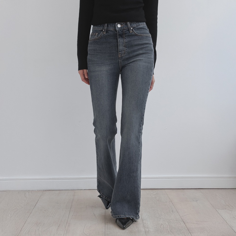 ロメリースパンブーツカットデニムパンツ