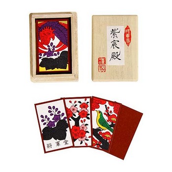 花かるた 紫宸殿『桐箱入』 (赤) 【 おもちゃ 花札 室内遊び オモチャ 玩具 カードゲーム 巣ごもりグッズ 】
