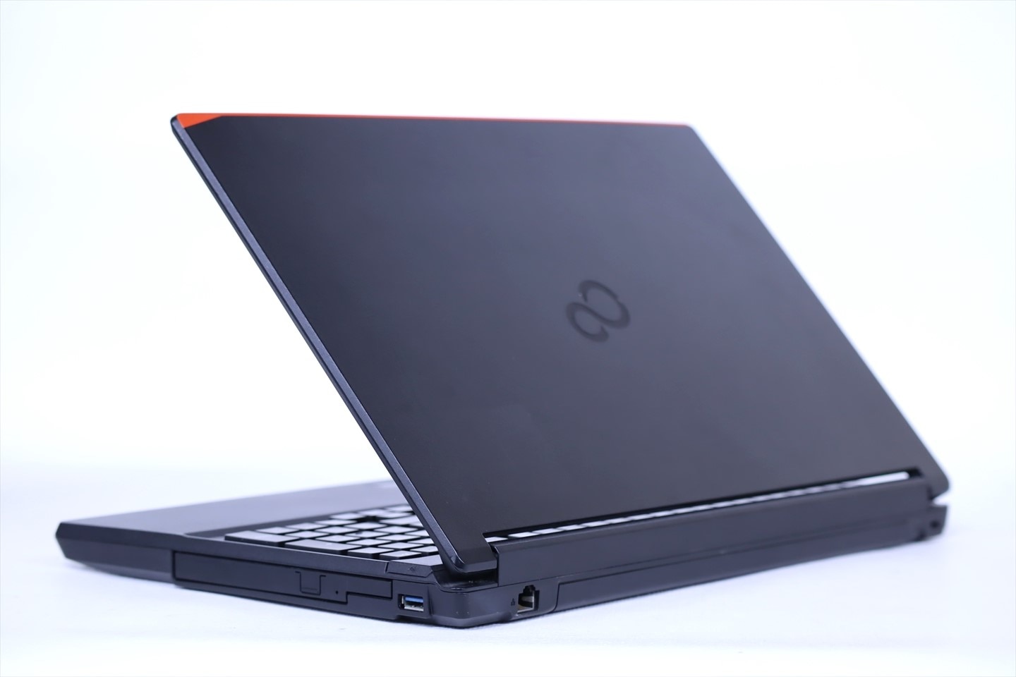 即配 即使用OK LIFEBOOK A579/A i5-8265U 8G 512G 15.6TFT DVD Office 2019年モデル BBA評価