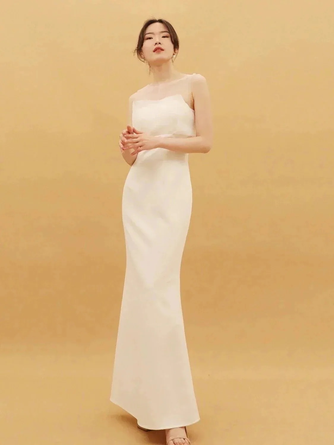 色 8月追加 今日激安セールウェディングドレス ロングドレス 結婚式 ウエディングドレス 海外 挙式 二次会 花嫁 前撮り エレガント サテン 長袖 ホワイト シンプル リゾートド01