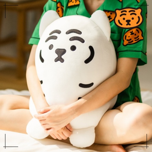 MUZIK TIGER 公式取扱店 太っちょ虎 ジャイアントクッション 3種