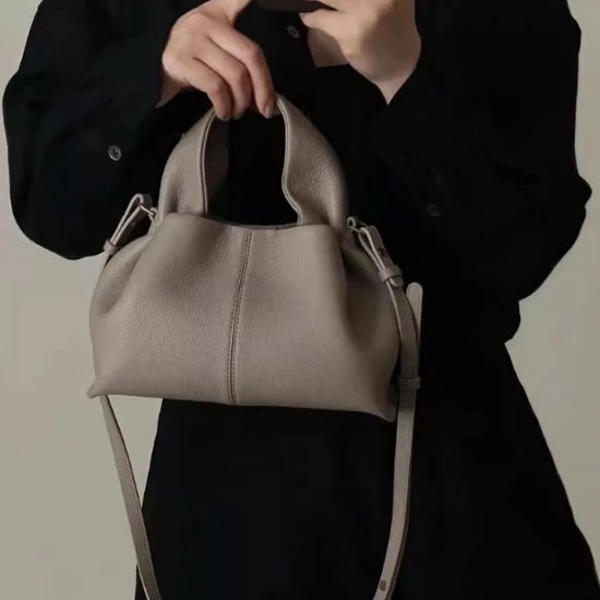 ハンドバッグ レディース バッグ 鞄 かばん ショルダーバッグ 2WAY 肩掛けバッグ 斜め掛けバッグ レザーバッグ 牛革 ワンハンドル カジュアル お出かけ おしゃれ きれいめ オフィス 通勤 OL