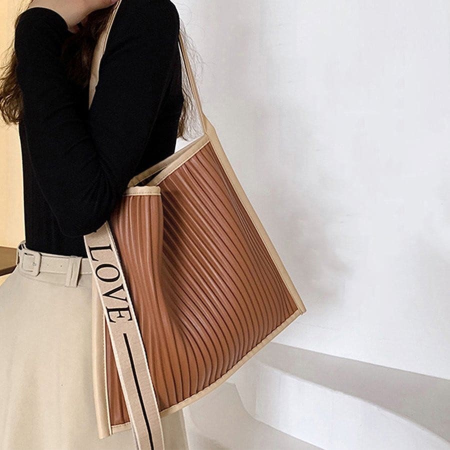 プリーツトートバッグ韓国エコレザー