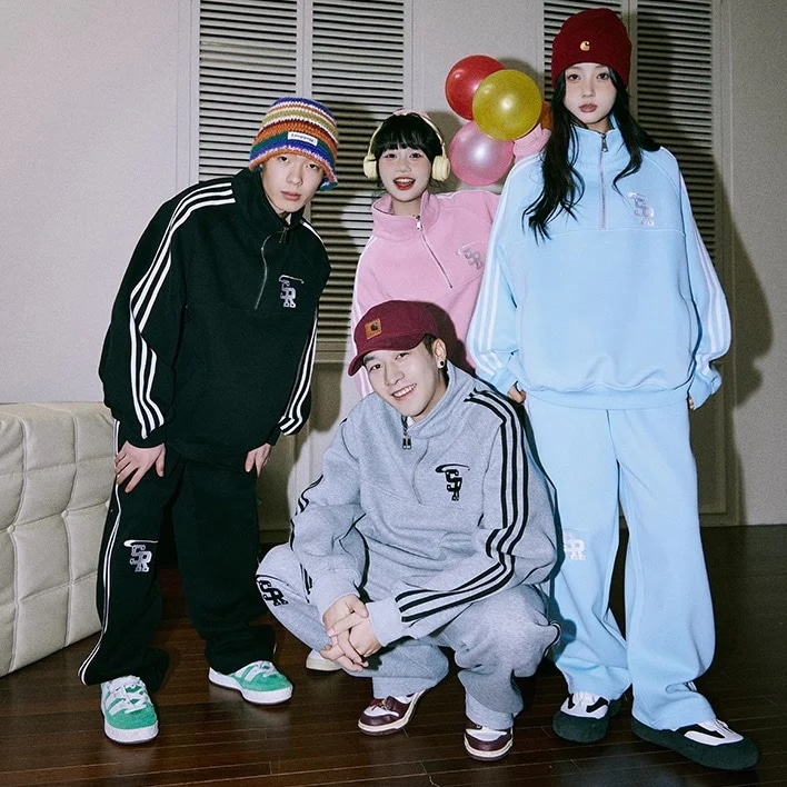 スウェット ジャージ セットアップ レディース ハーフジップ トレーナー ワイドパンツ 韓国 ファッション サイドライン ロゴマーク 肉厚スウェット 上下セット 9,728円