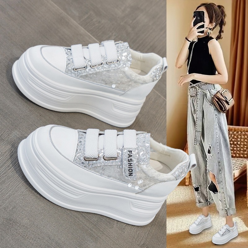 女性用スモールホワイトシューズ 2025年夏新作 厚底レディースシューズ 通気性メッシュ スポーツカジュアルボードシューズ