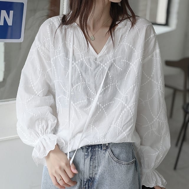 トップス レディース ブラウス 袖あり 長袖 襟なし フリル 幾何学 刺繍 キーネック ドローストリング リボン パフスリーブ かわいい 大人可愛い きれいめ シンプル カジュアル 大人 上品 wto