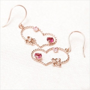 ハート ロードライトガーネット キュービックジルコニア リボン ピアス 発送目安２-３週間