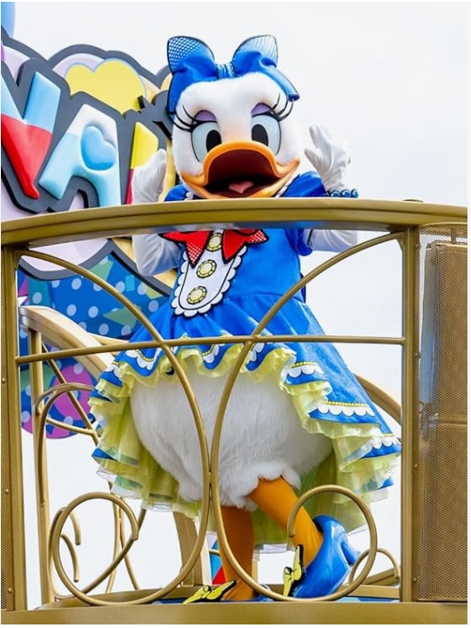 東京ディズニーランドのパレードの主役はドナルドダック デイジーダックコスプレ衣装+しっぽ