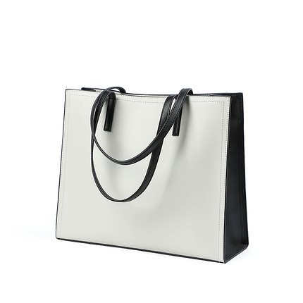 スモールCKレザーバッグメスバッグニュー2020ファッション大容量ハンドバッグインワイルドトートショルダーバッグ潮 10,615円