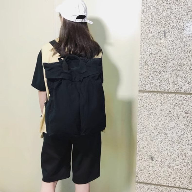 バッグ カバン レディース リュック 手持ち バッグパック 大容量 多収納 多機能 便利 スクエア 四角 ファスナー かわいい 大人可愛い シンプル カジュアル お洒落 かっこいい レトロ こなれ感