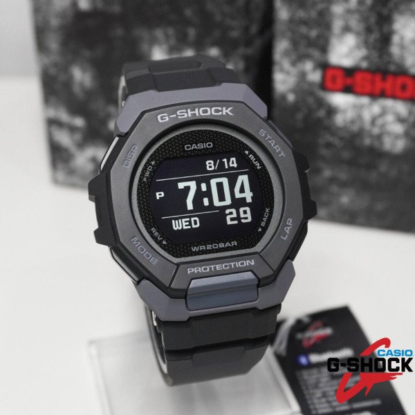 国内発送 G-SHOCK G-SHOCK ビッグフェイス G-SHOCK 時計 GBD-300-1 G-SQUAD Bluetooth スポーツトレーニング アウトドア時計
