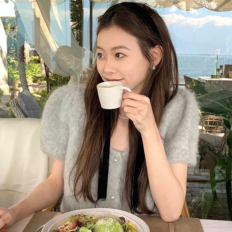 半袖モヘアカーディガン 半袖 ニット セーター カーディガン トップス ショート丈 モヘア レディース 韓国 パールボタン 可愛い 10代 20代 30代 40代 a4885