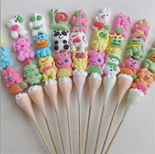 漫画のマシュマロの串とひょうたんの串漫画の動物とフルーツの形をしたグミ キャンディ 誕生日プレゼント