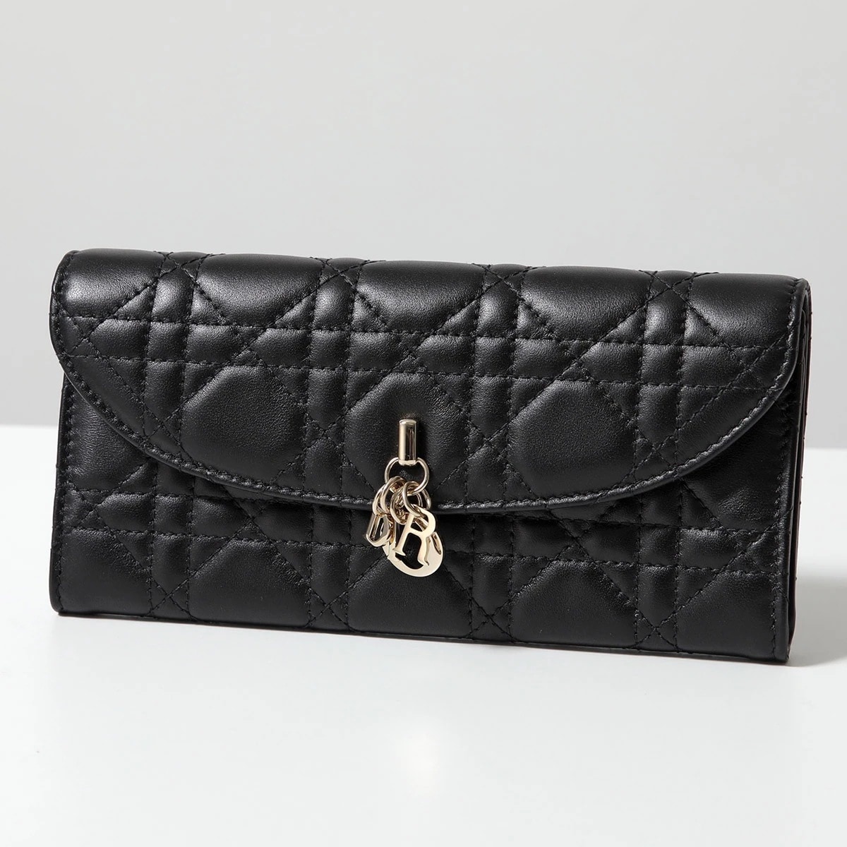 Dior ディオール 長財布 My Dior S6029ONMJ レディース カナージュステッチ レザー チャーム付き フラップ M900