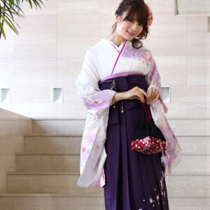 レンタル卒業式 袴 レンタル 女 袴セット 女 卒業式袴セット2尺袖着物＆袴 フルセットレンタル 安い 白地に薄紫ぼかし 黄色ピンク系の八重桜と小花
