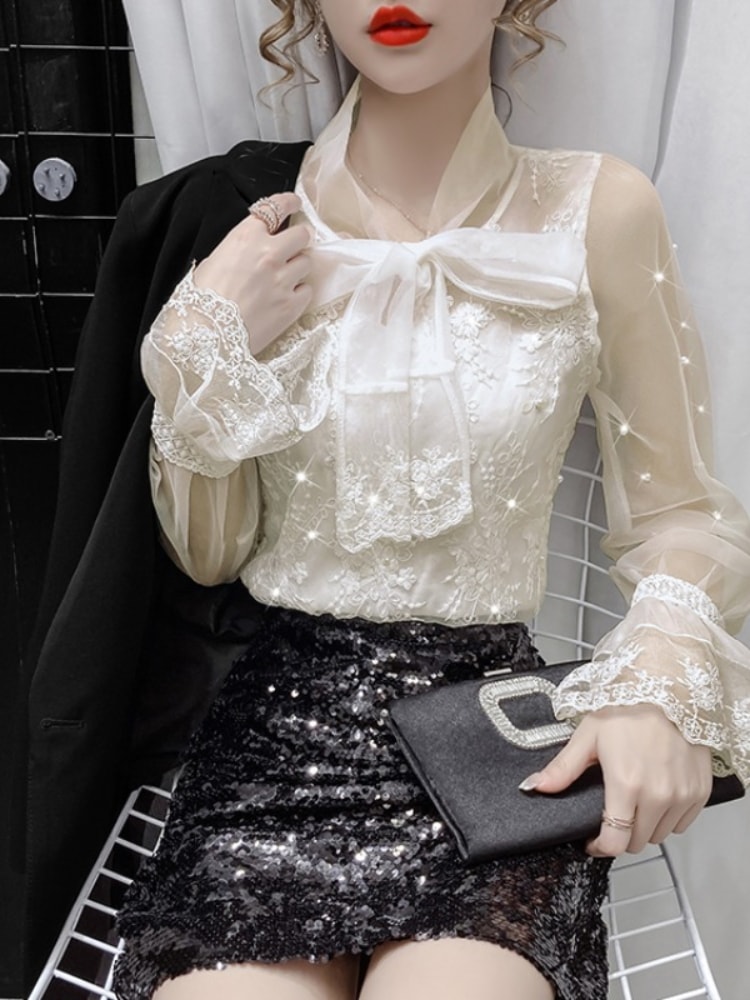 トップス シャツ ブラウス プルオーバー 白シャツ 白トップス 長袖 萌袖 スタンドカラー レース 刺繍 リボン 透け感 シースルー かわいい 大人可愛い きれいめ シンプル 上品 おしゃれ お洒落