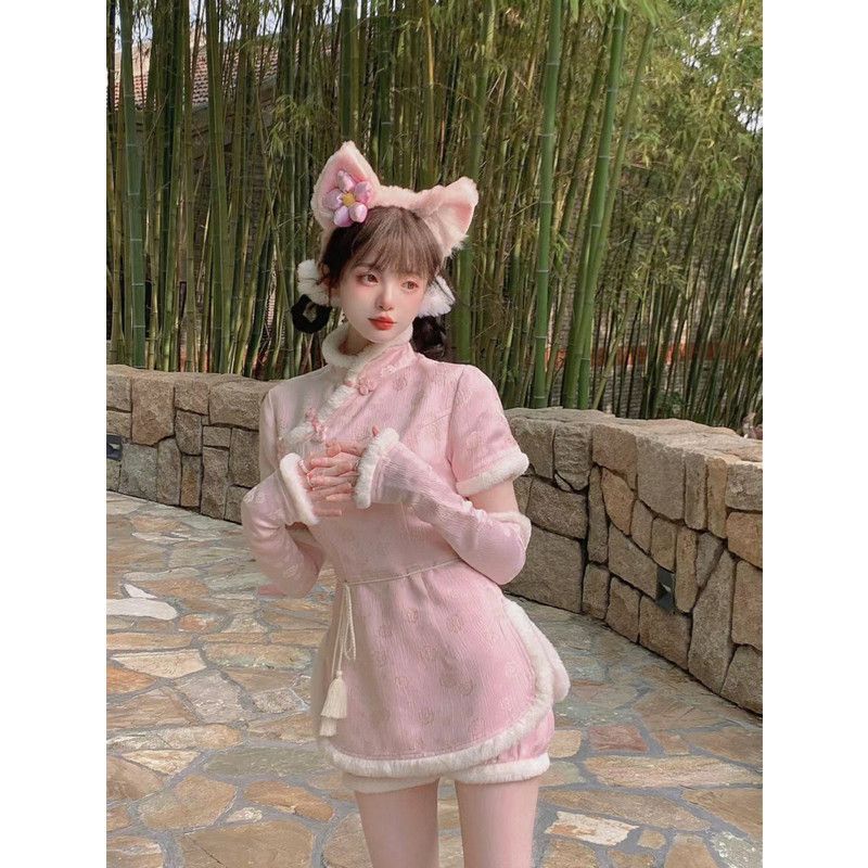 レトロな甘いスタンドカラーの秋と冬のバックルウエストタイの新しい風の豪華なレースの半袖の袖のショートパンツスーツ 母の日 母の日-0008573