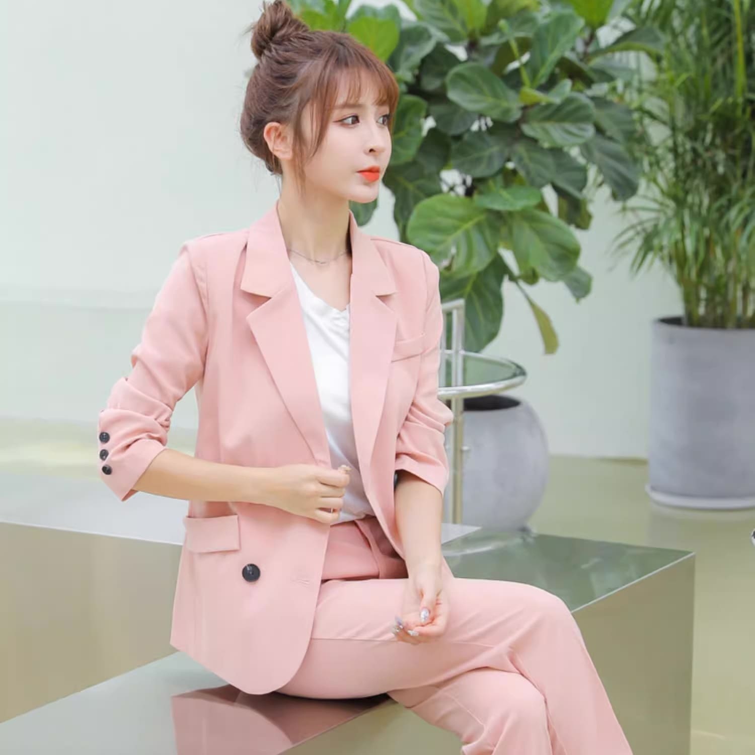 レディース ジャケット パンツ スーツ ストレートパンツ スラックス 膝下 8分丈 長袖 襟付き 角襟 スリム ストレート Iライン ポケット 前開き 大人可愛い きれいめ シンプル 上品 おしゃれ