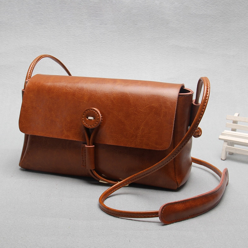 ショルダーバッグ レディースバッグ 軽量 本革 トートバッグ 大人可愛い 斜めがけ 2wayショルダ