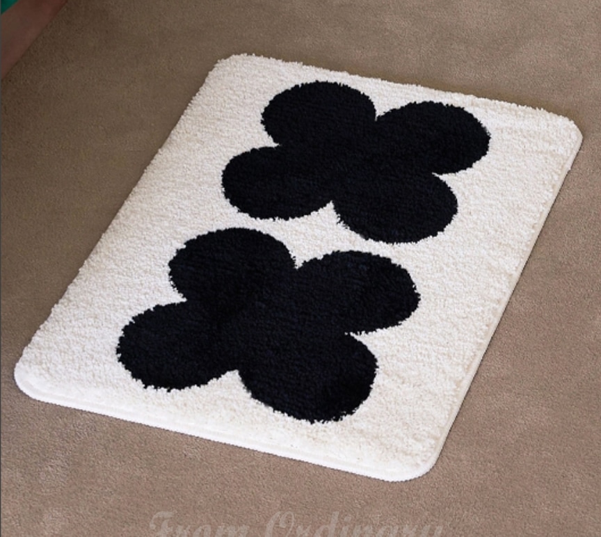 COZY WELCOME MAT