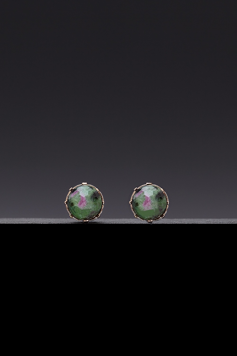 [HAZINA] 8mm Rubyzoisite Core Earrings [Option-Earclip ｱﾍﾂ硎