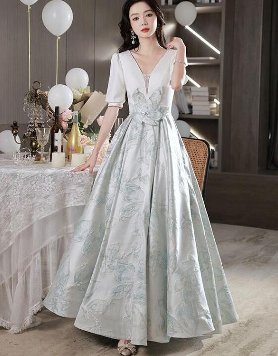 ロングドレス 演奏会 ピアノ 発表会 ツヤ感 花レース 刺繍 グレードレス Vネック 袖あり ポワン袖 フェミニン エレガント大きいサイズ 5L 大人 母親 結婚式 花嫁 体型カバー 謝恩会 S-4X