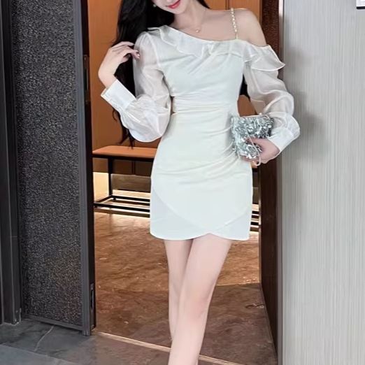 レディース ワンピース ダンス衣装 ミニ 長袖 ワンショルダー アシンメトリー Iライン 背中開き フェミニン フリル ウエストマーク ハイウエスト 透け感 シースルー ボタン ギャザー かわいい