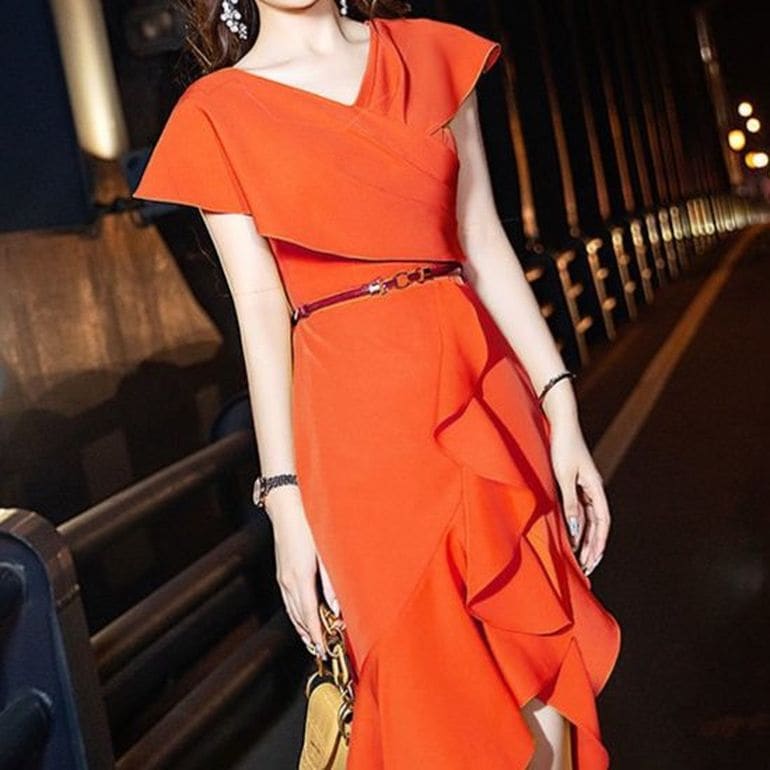 パーティードレス 韓国 ドレス 個性的 ワンピース プチプラ お呼ばれ ベルト付き レッド 上品 キャバ ドレス 婚活 フリル フェミニン セットアップ風 きれいめ エレガント アシンメトリー