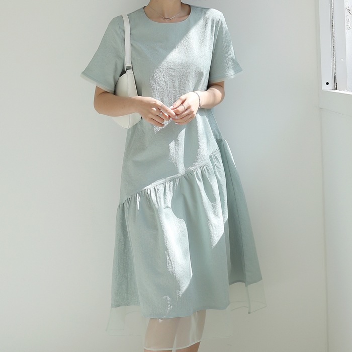 [韓国ファッション] 異素材切替デザイン シワ加工 チュールヘムロングワンピース