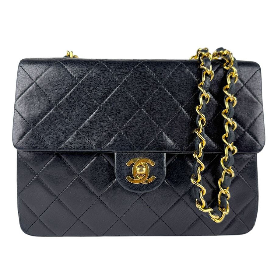 シャネル CHANEL ショルダーバッグ マトラッセ レザー/メタル ブラック/ゴールド レディース n1041