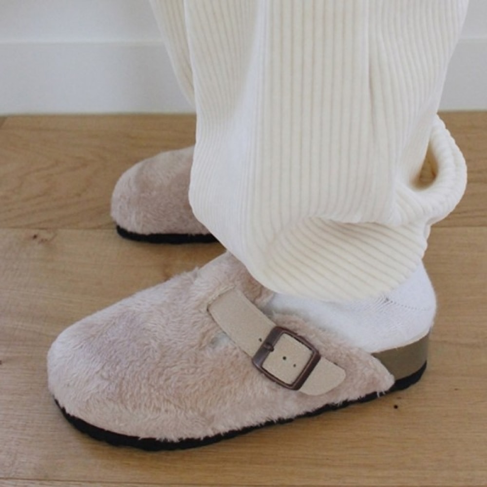 (Ninaspari) バックルを握るような履き心地のカップル用スリッパ