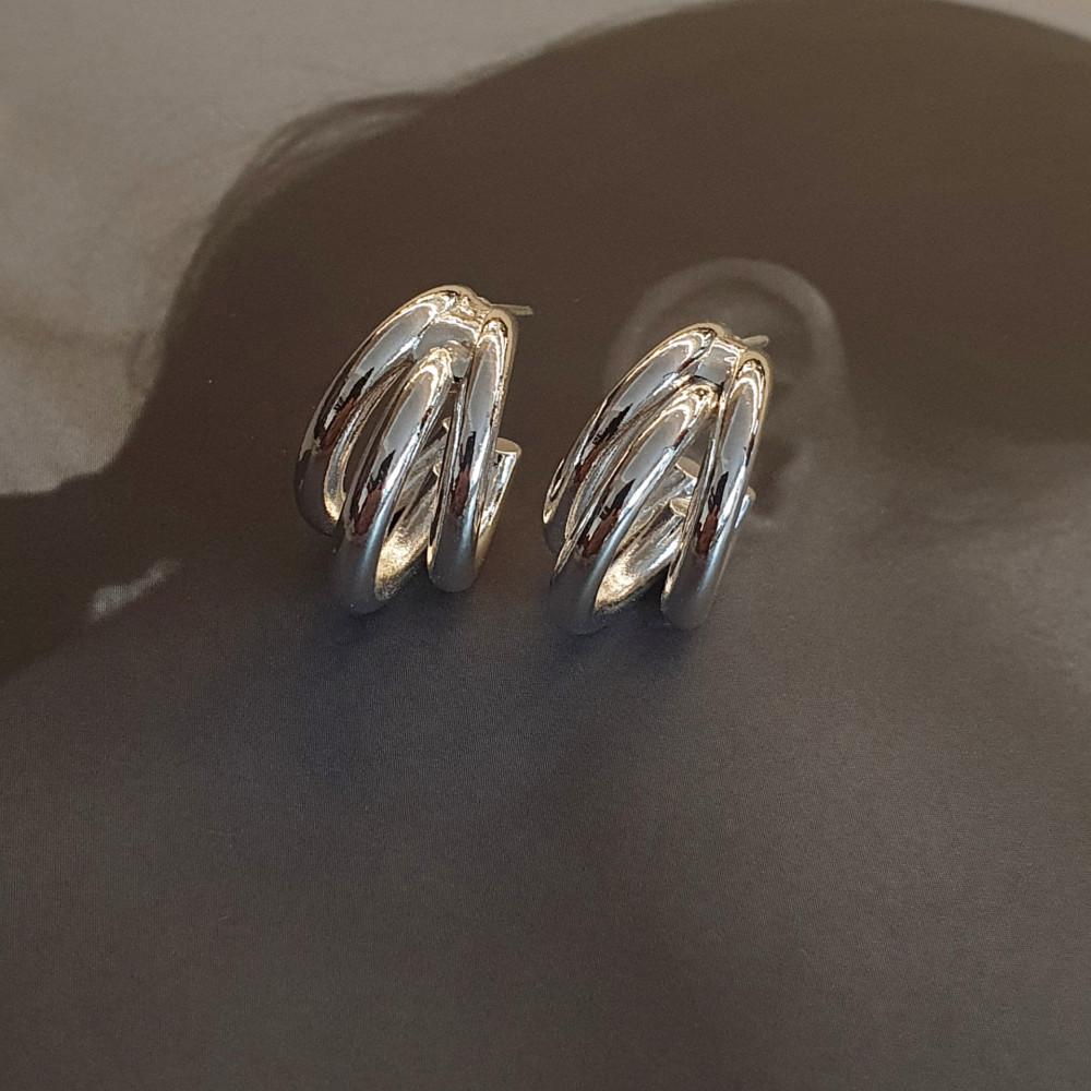 Tate Earrings イヤリング ピアス 韓国正規品 JIMIN 着用