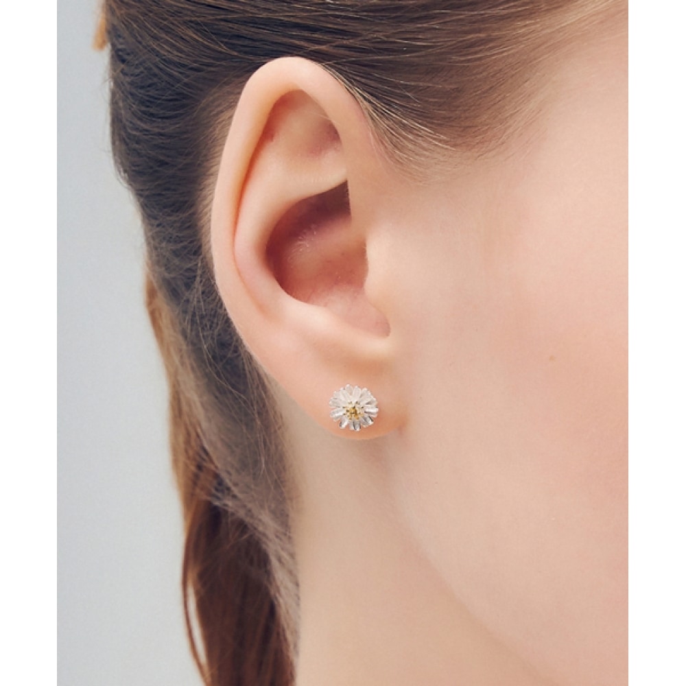 ダナバートン [925シルバー] ラディアントミニデイジーピアス
